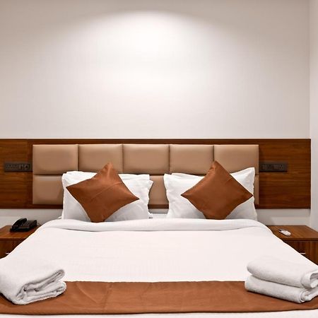 The Elite Hotel Hyderabad Eksteriør billede