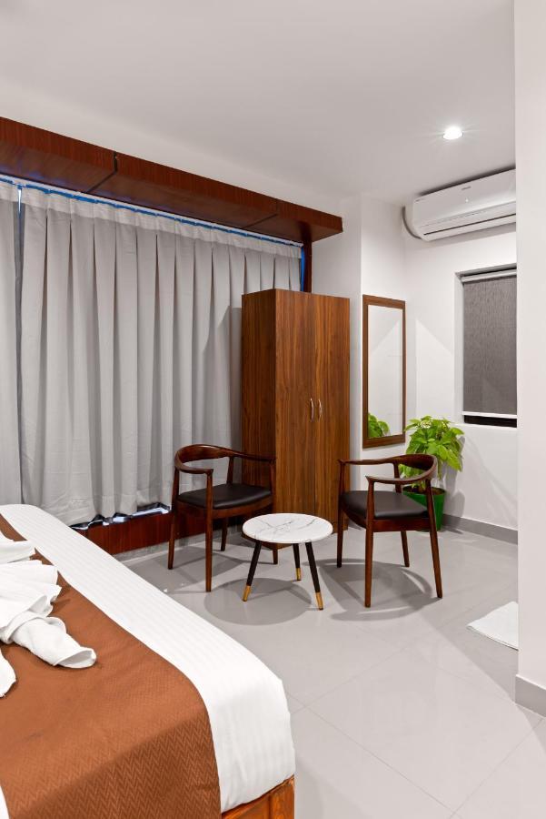 The Elite Hotel Hyderabad Eksteriør billede