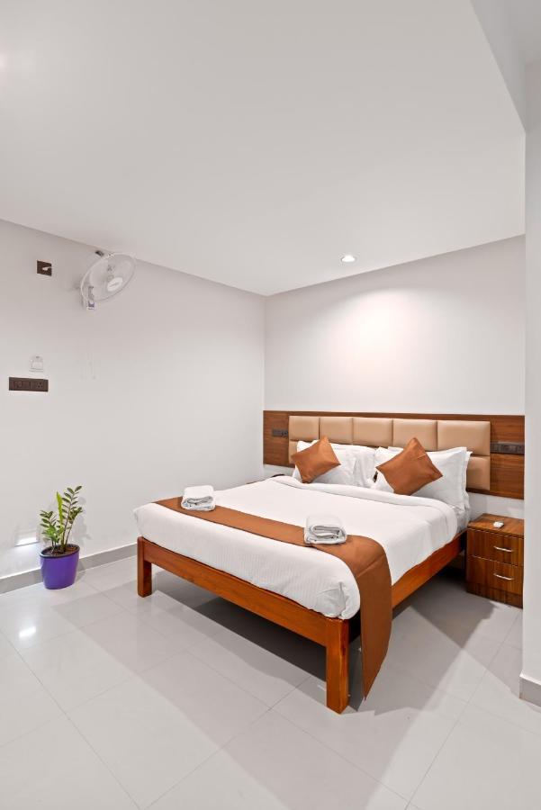 The Elite Hotel Hyderabad Eksteriør billede