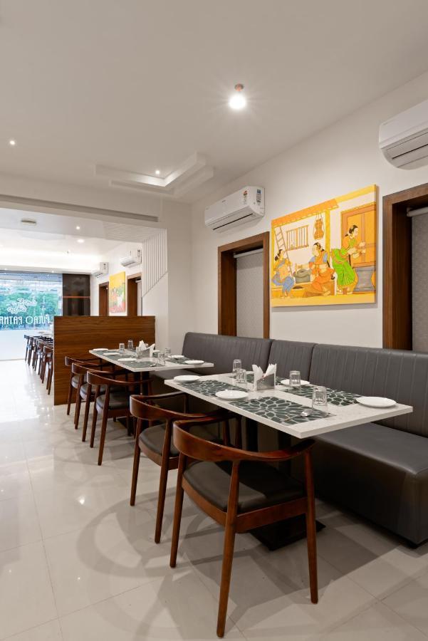 The Elite Hotel Hyderabad Eksteriør billede